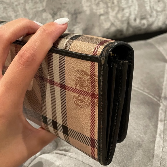 Burberry Check Print Large Wallet Button Closure - Picture 7 of 13